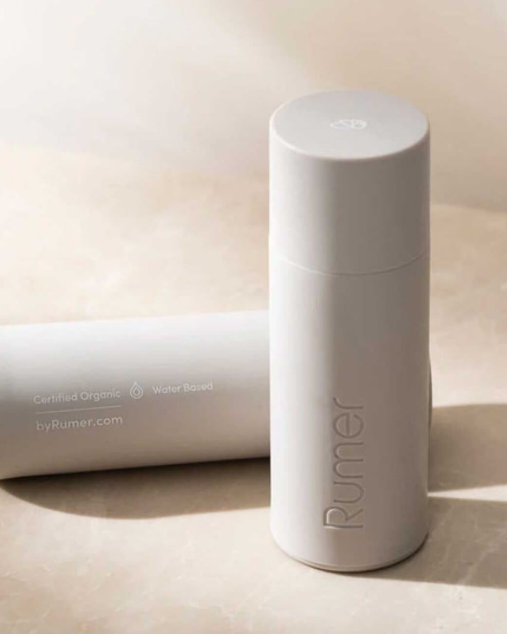 White cylindrical container with 'Runner' branding on a beige background.