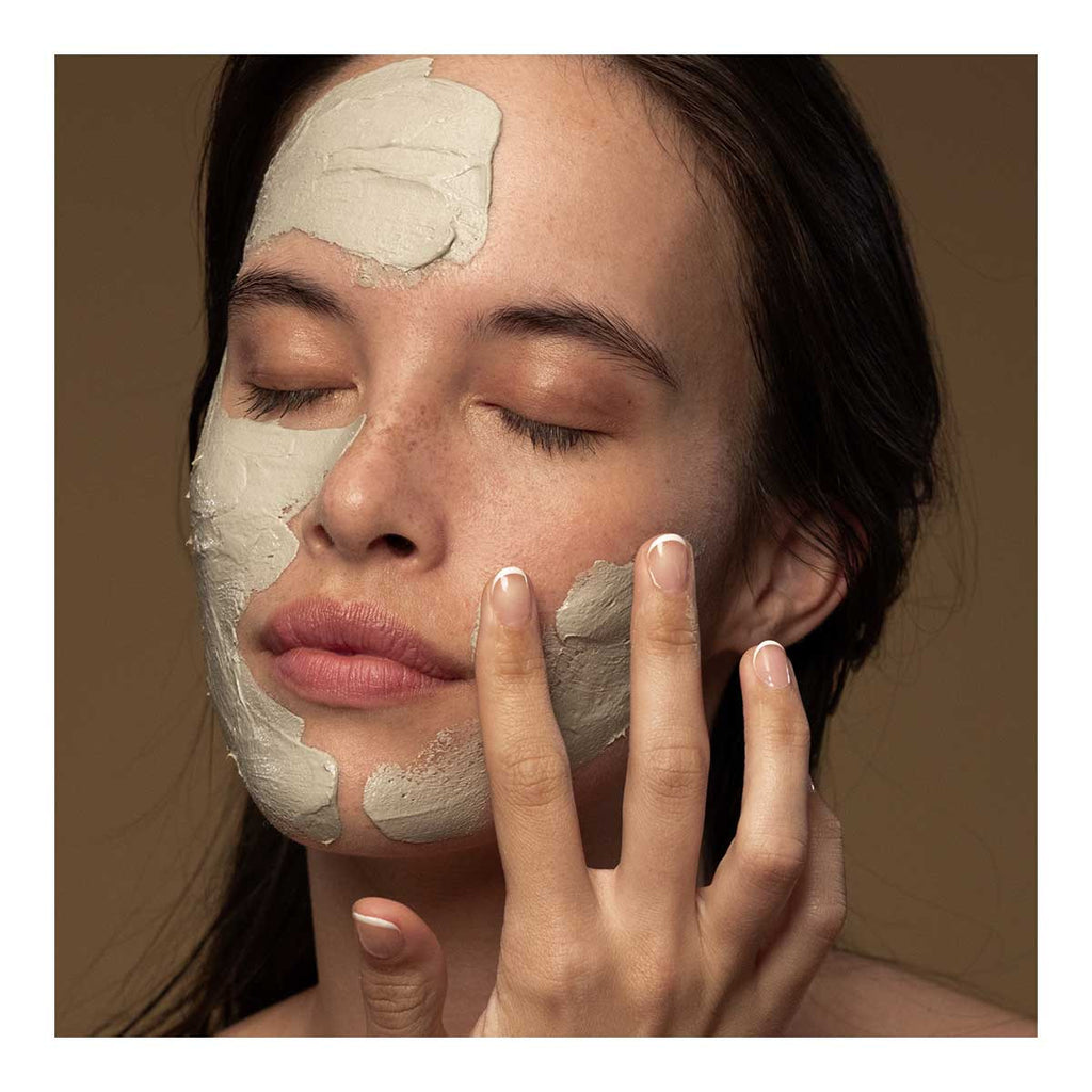 Antipodes Halo Skin-Brightening Facial Mud Mask _5