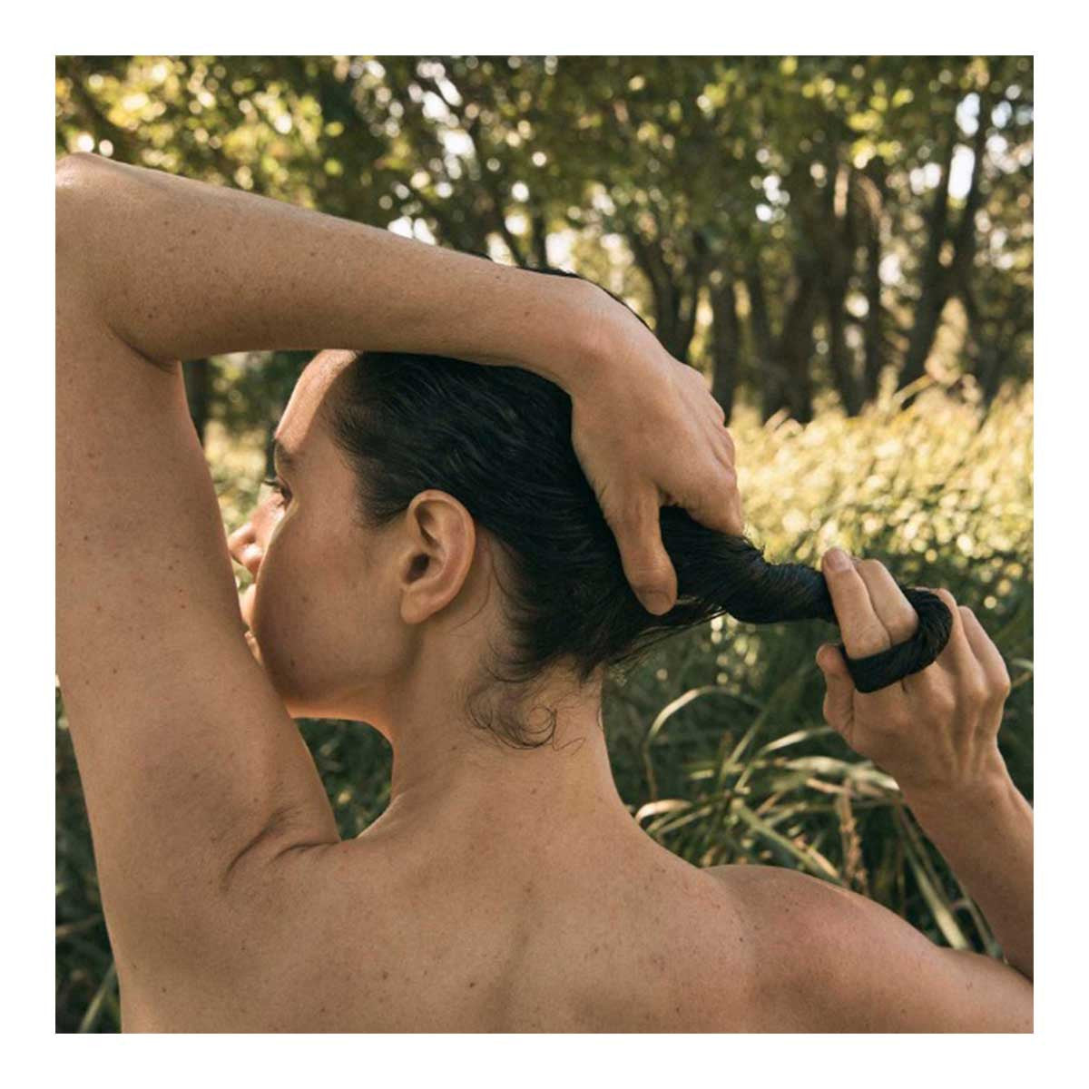 Black Chicken Remedies HairOM - Restorative Hair and Scalp Oil _4