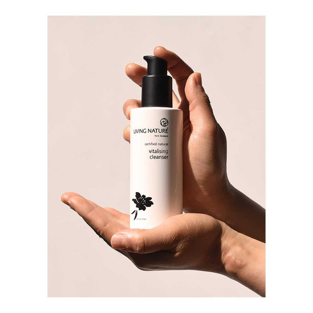 Living Nature Vitalising Cleanser_1